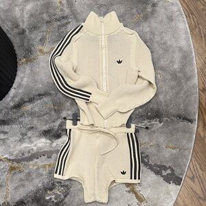 Adidas Beige Knit Zip-Up Set with Black Stripes- size:XS